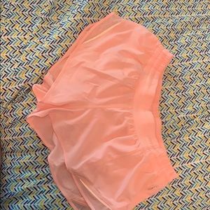 Lululemon hottie hot shorts 2.5 size 10